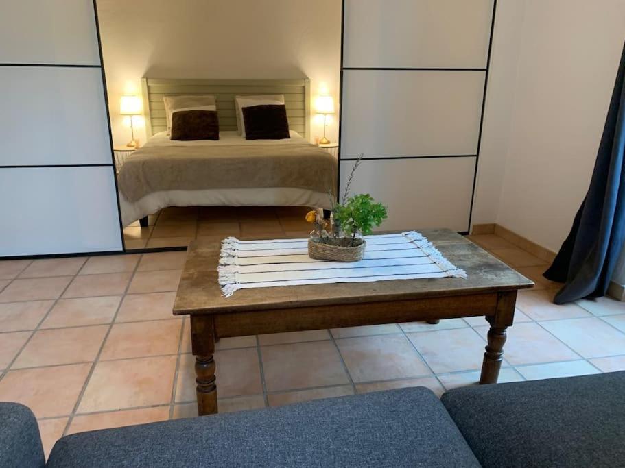 Apartamento Les Loges De Bacchus L'Epicurieux Chonas-lʼAmballan Exterior foto